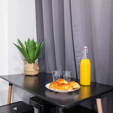 Apartment Aux Marche Au Puces A St Ouen Pour 4p Saint-Ouen (Seine-Saint-Denis)